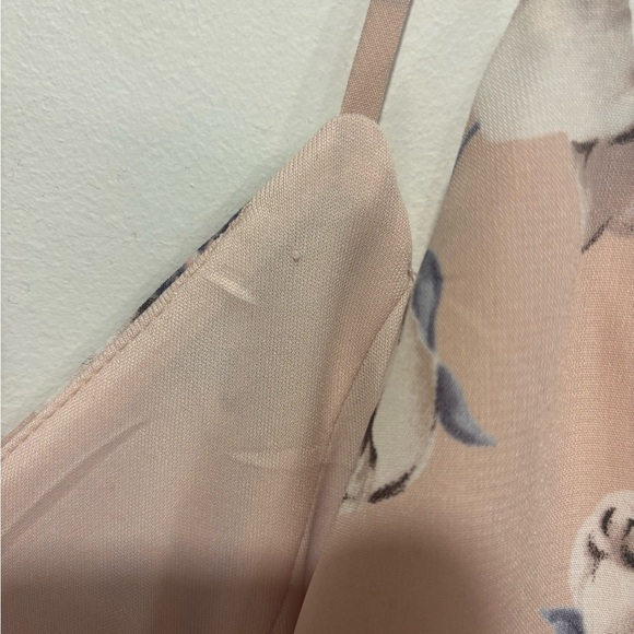 Lulu's Blush Pink Floral Romper. - Picture 6 of 9